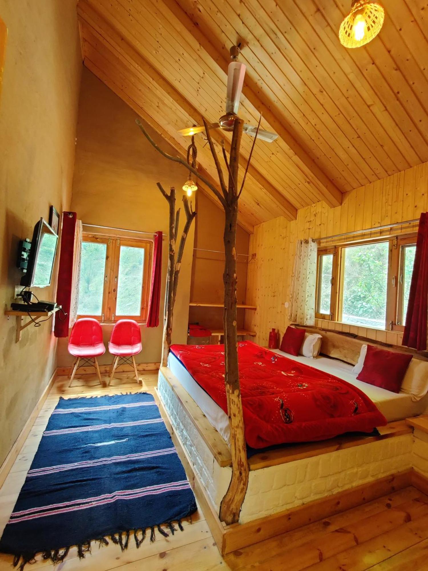 Offbeat Abodes - Tirthan Valley Banjār Exterior foto